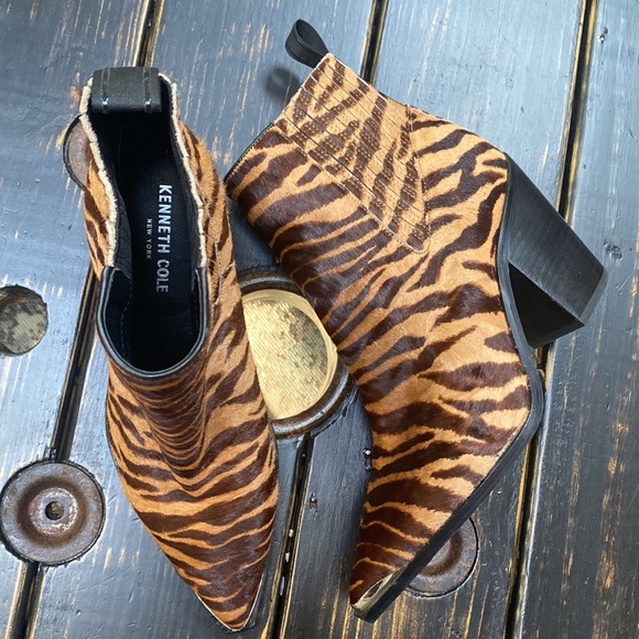 Kenneth Cole Animal Print Fur Heeled Ankle Boots - Picture 3 of 13